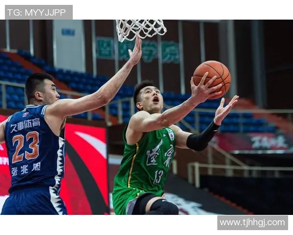 张兆旭的篮球之路：从青涩少年到CBA明星的奋斗故事